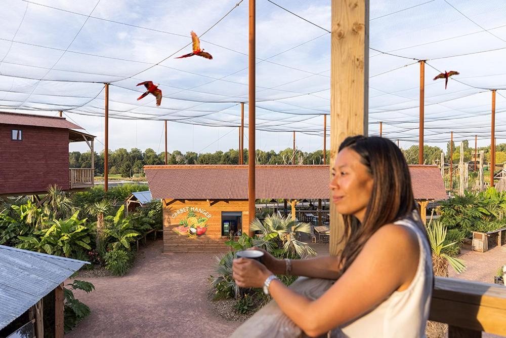 Parrot World - Les Lodges Crecy-la-Chapelle Exteriér fotografie